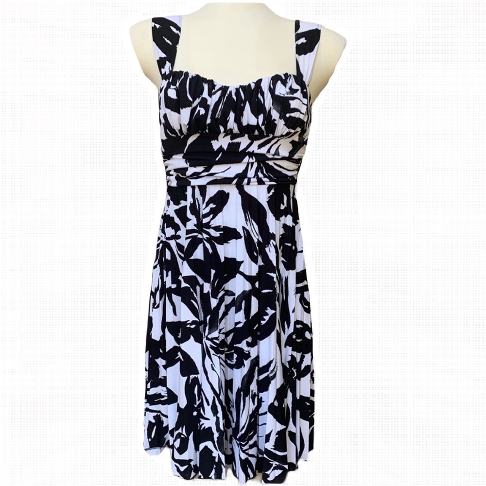 Black and white summer dress